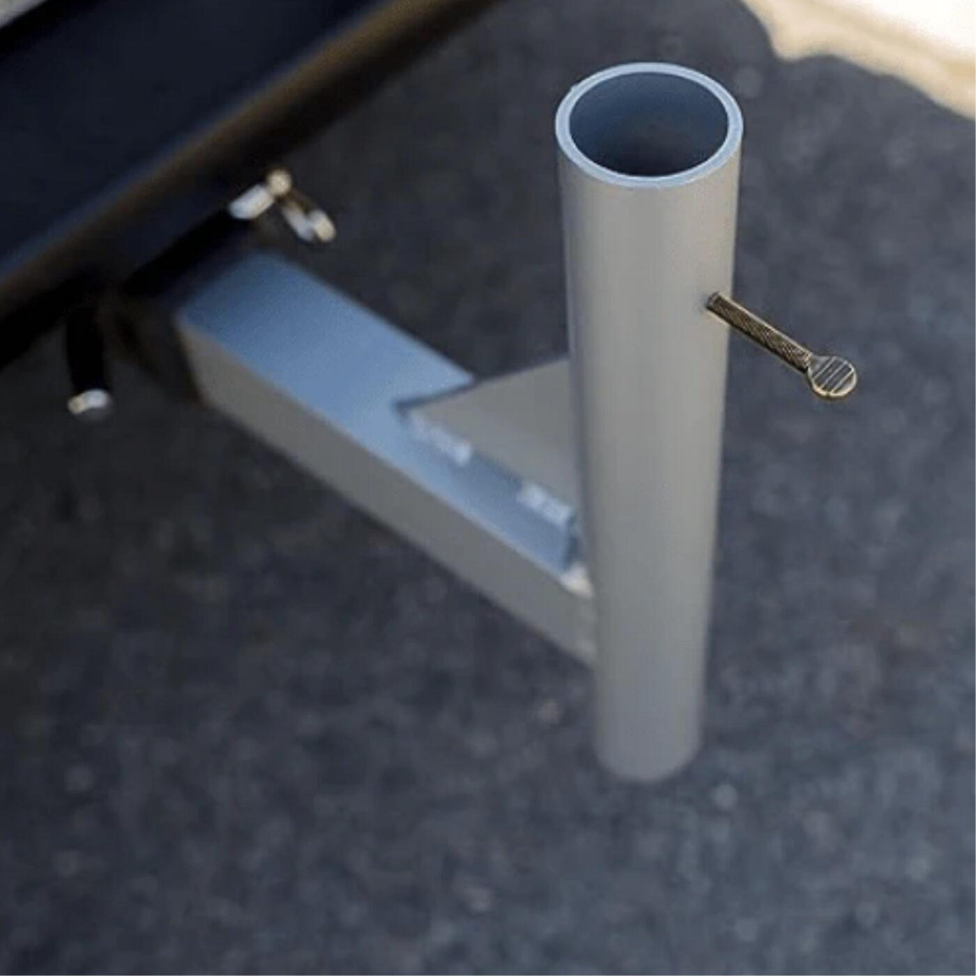 Hitch Mount Flagpole Holder